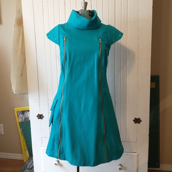 Leche Libre Nursing friendly Dress - Picture 1 of 9